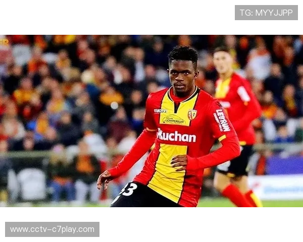 里尔中场核心伤缺，双线作战下阵容深度面临考验