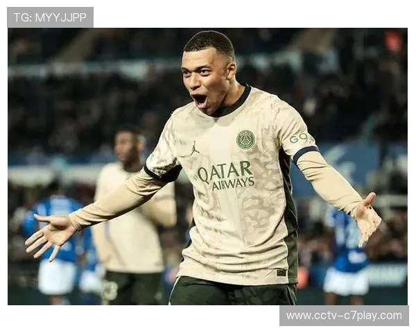 裁判争议引发法甲公平性质疑，VAR失效与问责缺失成焦点。